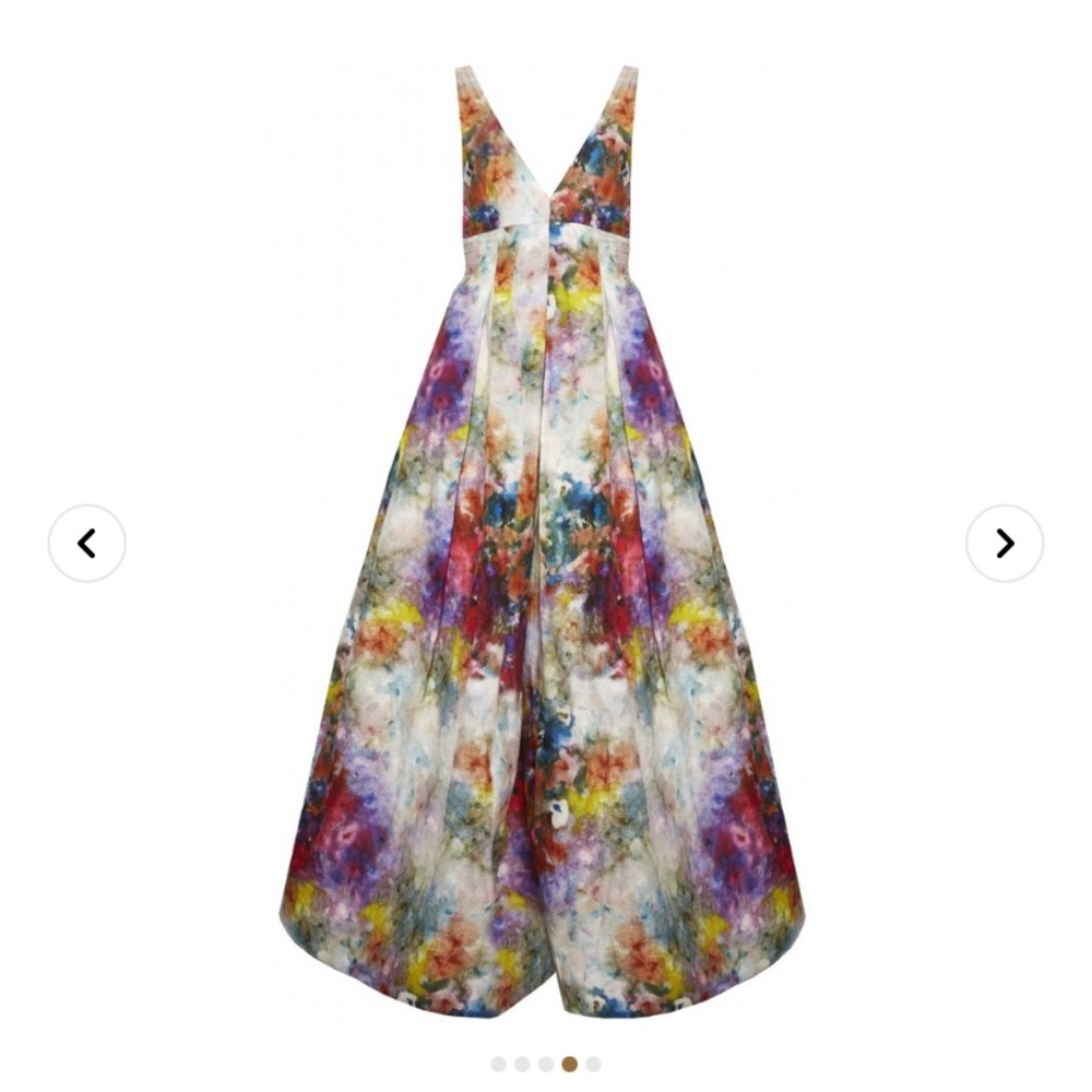 Alice and Olivia showroom sample Chantal v neck flare floral gown